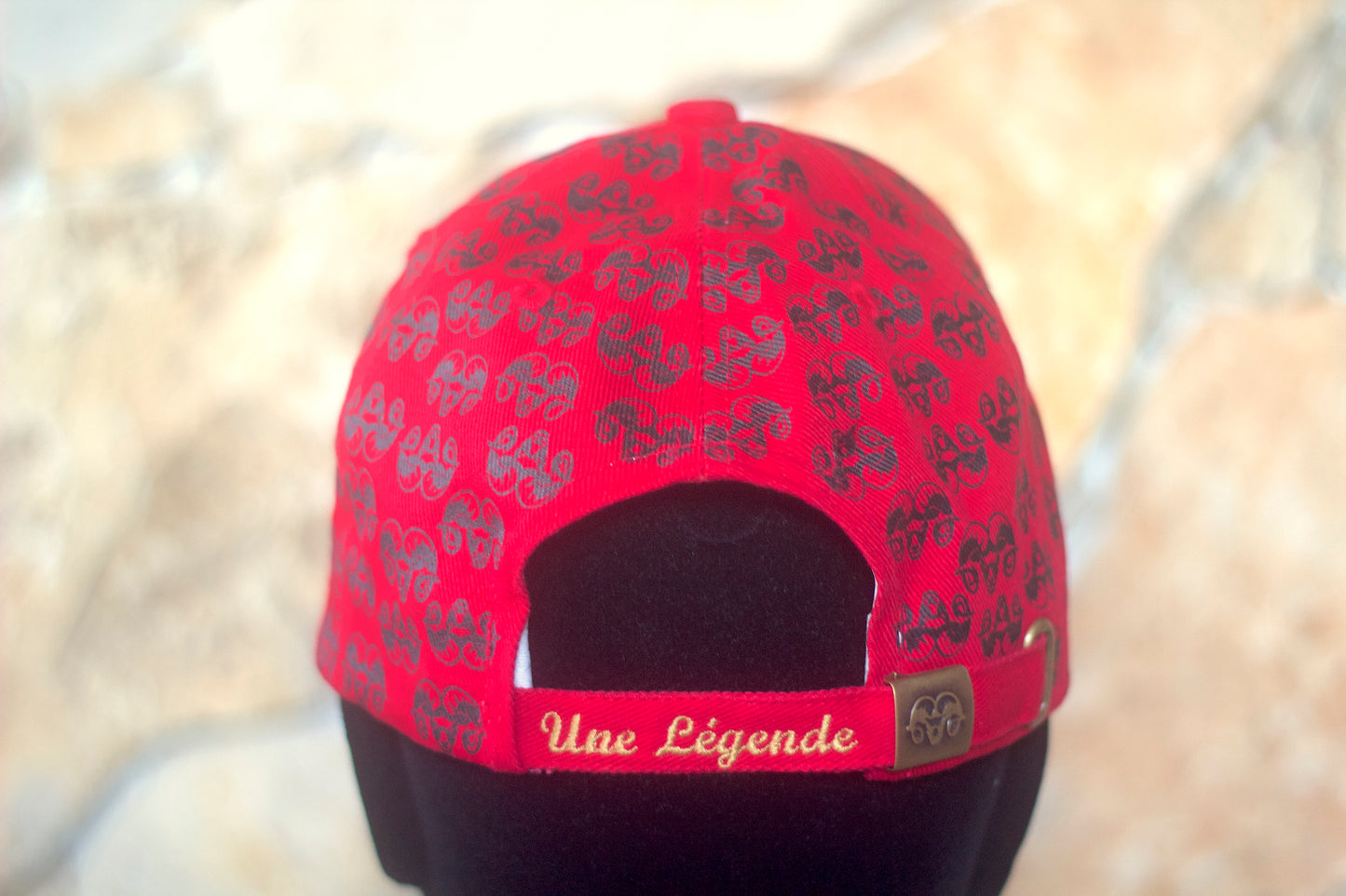 Casquette Rouge - Logo Doré - Motifs - Aries By JL